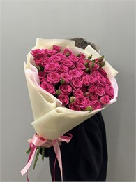 Кустовые розы малиновые Пинк йо в пленке (15шт) 654123