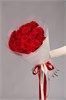 Красные розы 60см в упаковке Туман (21шт) 812